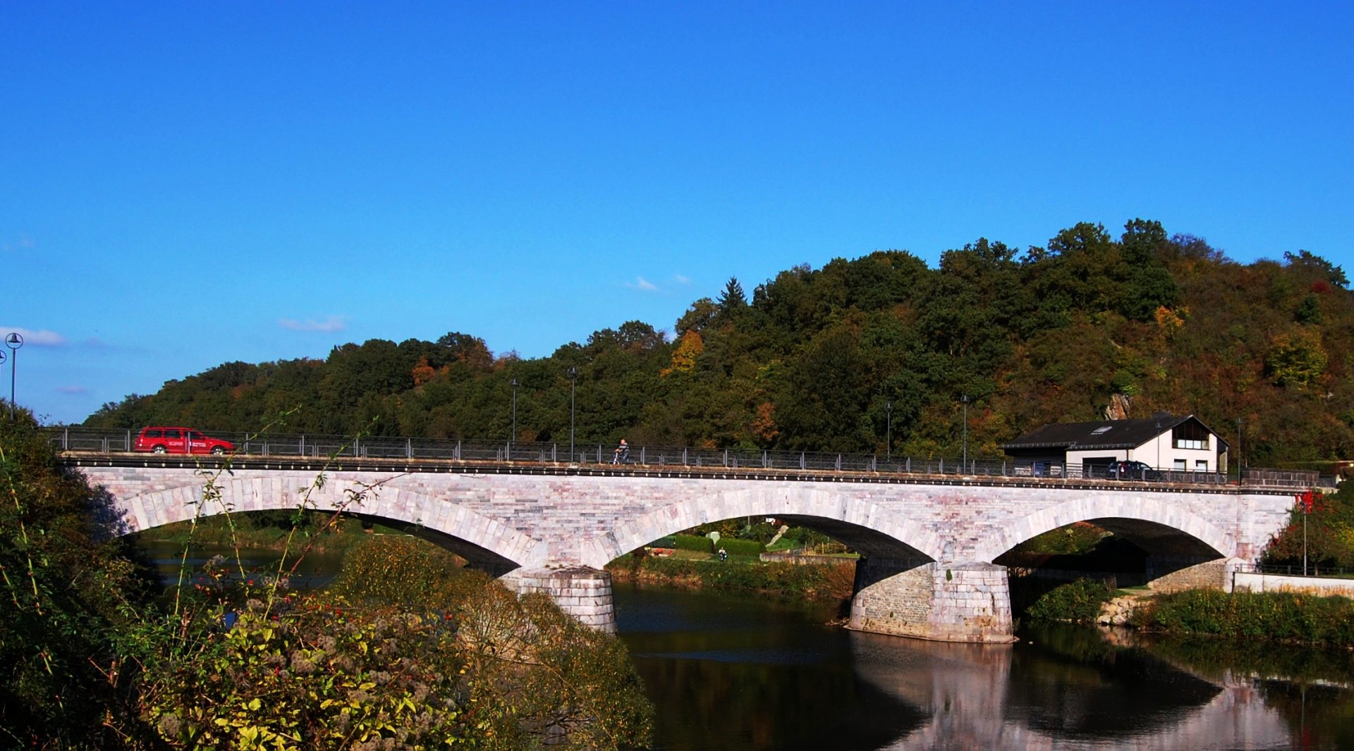 Lahnbrücke aus Lahnmarmor in Villmar